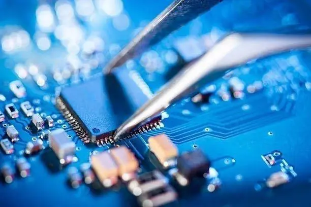 市場(chǎng)預(yù)估Q4內(nèi)存DRAM降價(jià)15％左右，DDR5價(jià)格更接近DDR4
