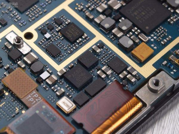 誠信收購Micron存儲器、NAND 閃存、非易失性、串行EEPROM